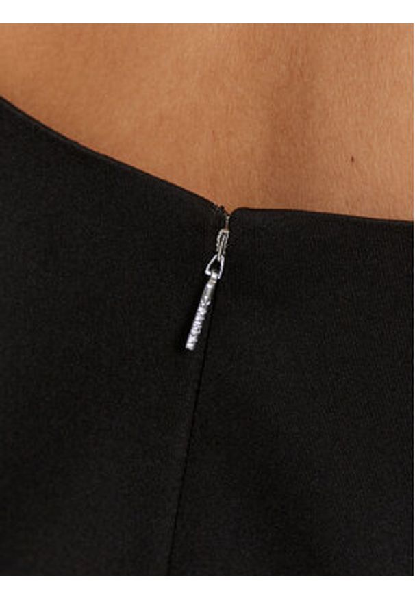 Calvin Klein Sukienka codzienna K20K207469 Czarny Slim Fit. Okazja: na co dzień. Kolor: czarny. Materiał: syntetyk. Typ sukienki: proste. Styl: casual