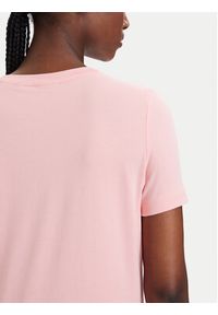 Guess T-Shirt V6RI07 J1314 Różowy jasny Regular Fit. Kolor: różowy. Materiał: bawełna #5