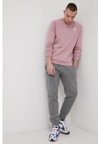 adidas Originals Bluza HE9430 męska kolor różowy z aplikacją. Kolor: różowy. Materiał: poliester, bawełna. Długość rękawa: raglanowy rękaw. Wzór: aplikacja #2