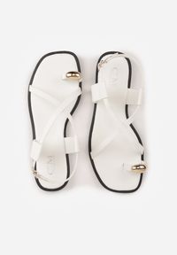 Born2be - Białe Sandały w Stylu Japonek z Metaliczną Ozdobą Catelin. Zapięcie: sprzączka. Kolor: biały. Wzór: aplikacja. Styl: elegancki, klasyczny #5