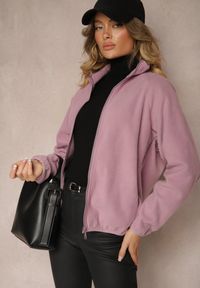 Renee - Fioletowa Bluza z Zapięciem na Suwak Kieszeniami i Stójką Esandria. Okazja: na co dzień. Typ kołnierza: kołnierzyk stójkowy. Kolor: fioletowy. Materiał: jeans. Styl: casual, klasyczny