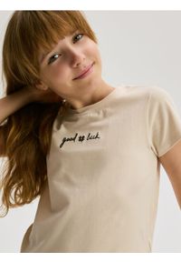 Reserved - Bawełniany t-shirt z haftem 2 pack - wielobarwny. Materiał: bawełna. Wzór: haft