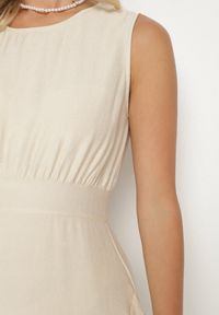 Born2be - Ciemnobeżowa Rozkloszowana Sukienka z Wiskozą o Asymetrycznym Kroju Dolorissa. Okazja: na co dzień, na spacer. Kolor: beżowy. Materiał: wiskoza. Typ sukienki: asymetryczne. Styl: casual #3