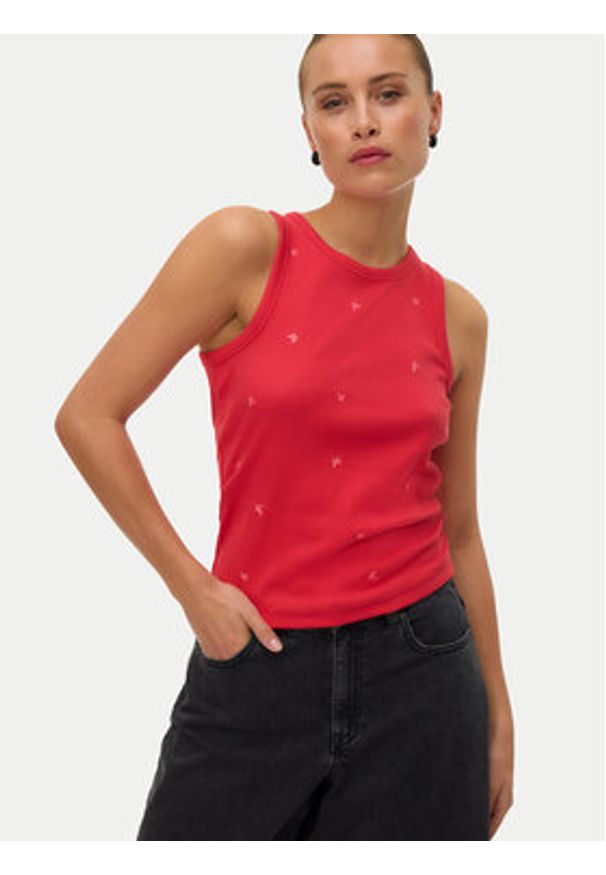 Vero Moda Top Naja 10341964 Czerwony Slim Fit. Kolor: czerwony. Materiał: bawełna