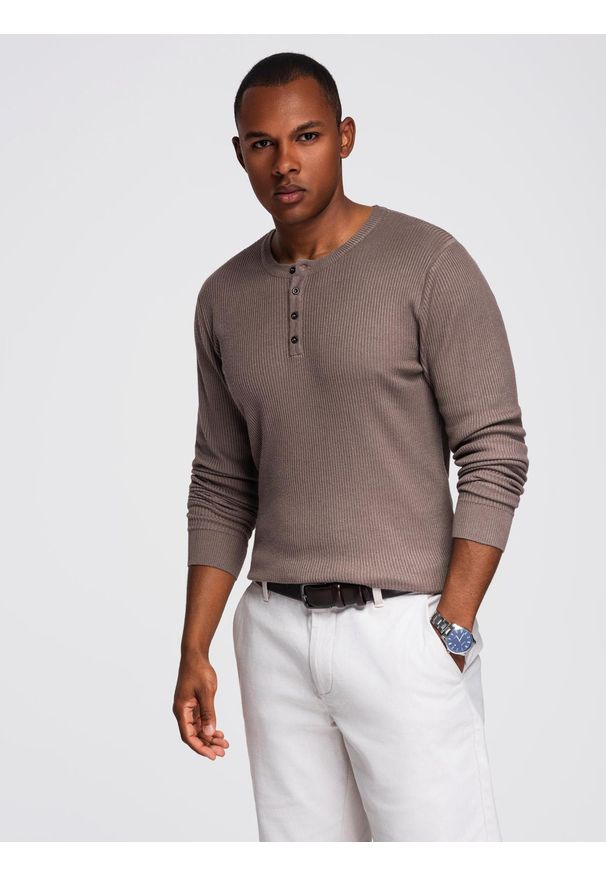Ombre Clothing - Prążkowany sweter męski z guzikami przy dekolcie - popielaty V4. Kolor: szary. Materiał: prążkowany. Styl: elegancki