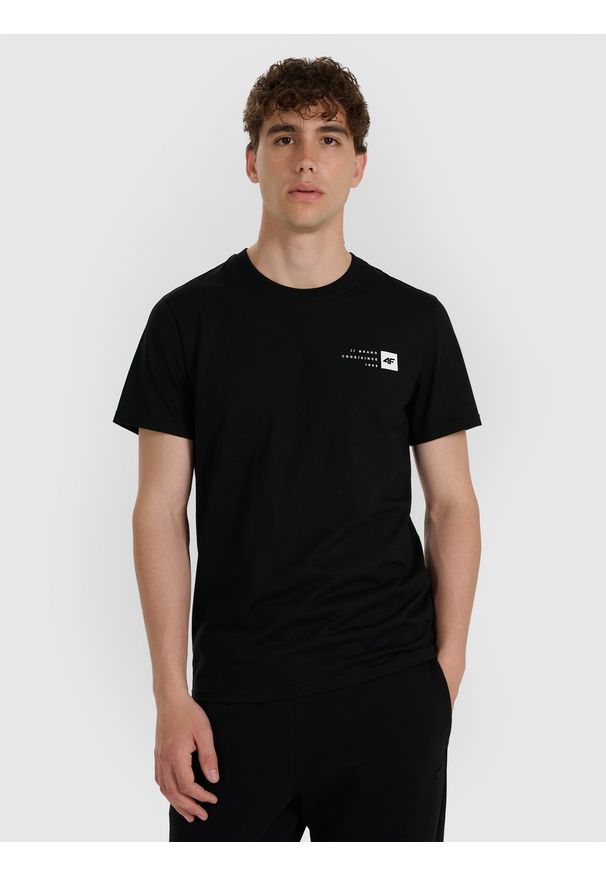 4f - 4F T-shirt regular z nadrukiem męski - czarny S. Okazja: na co dzień. Kolor: czarny. Materiał: bawełna, materiał, jersey. Długość rękawa: krótki rękaw. Długość: krótkie. Wzór: nadruk. Styl: klasyczny, casual, sportowy