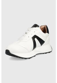 Alexander Smith sneakersy piccadilly kolor biały. Nosek buta: okrągły. Zapięcie: sznurówki. Kolor: biały. Materiał: guma. Obcas: na platformie #5