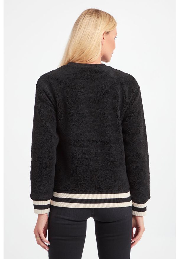 Armani Exchange - BLUZA ARMANI EXCHANGE. Materiał: dzianina. Długość rękawa: długi rękaw. Długość: długie. Wzór: paski, aplikacja