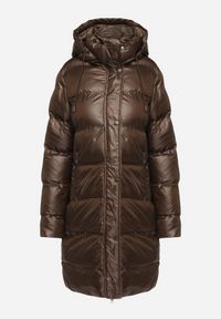 Born2be - Brązowa Pikowana Kurtka o Długim Kroju z Kapturem Kieszeniami i Dwustronnym Suwakiem Sanarose. Okazja: na spacer, na co dzień. Typ kołnierza: kaptur. Kolor: brązowy. Materiał: dzianina, jeans. Długość: długie. Wzór: aplikacja. Styl: casual, elegancki #2