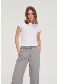 MOODO - Bawełniany t-shirt biały. Kolor: biały. Materiał: bawełna #1