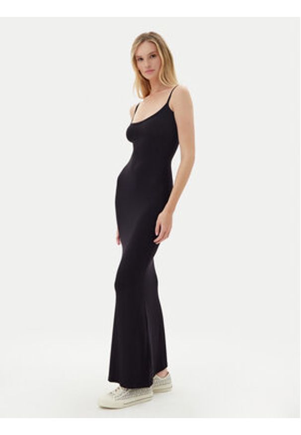 Guess Sukienka letnia O5GK10 KCDA2 Czarny Regular Fit. Kolor: czarny. Materiał: syntetyk. Sezon: lato