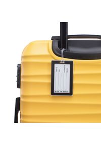 Wittchen - Średnia walizka z zawieszką żółta. Kolor: żółty. Materiał: guma. Wzór: kolorowy. Styl: wakacyjny, elegancki