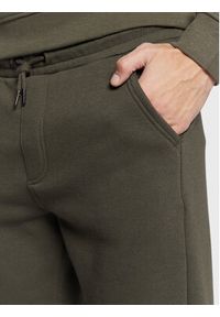 Blend Spodnie dresowe Downton 20714201 Zielony Regular Fit. Kolor: zielony. Materiał: bawełna