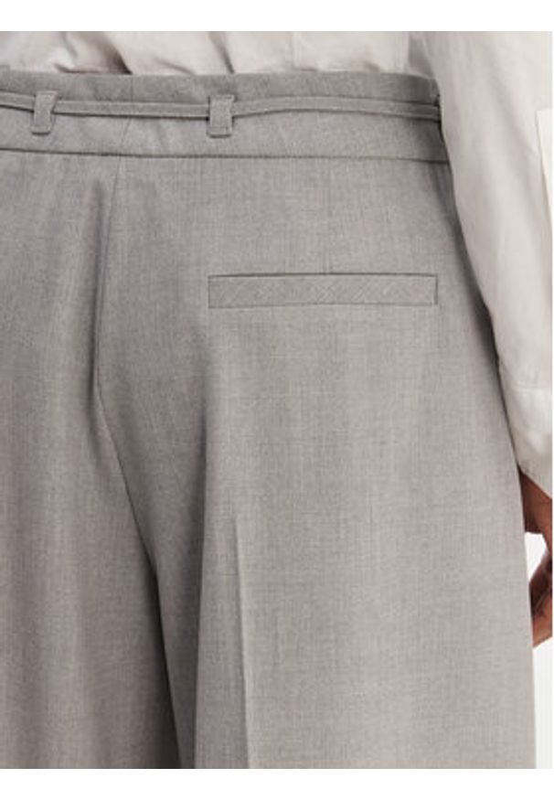 Hugo - HUGO Spodnie materiałowe Haminde 50555897 Szary Regular Fit. Kolor: szary. Materiał: syntetyk