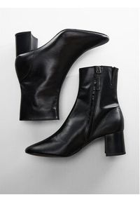 mango - Mango Botki Carla 57074782 Czarny. Kolor: czarny. Materiał: skóra #5