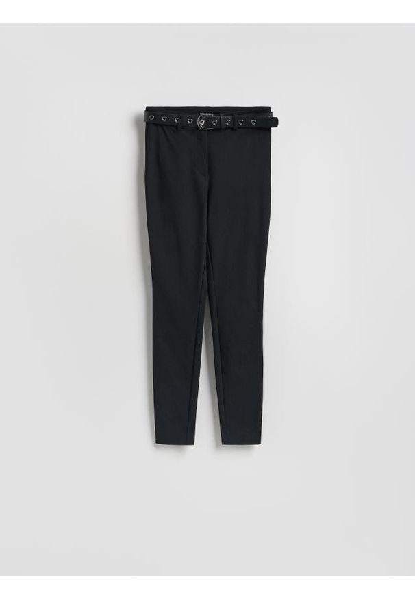 Reserved - Spodnie z paskiem - czarny. Kolor: czarny. Materiał: tkanina, wiskoza