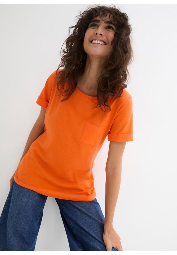 bonprix - T-shirt bawełniany z przędzy mieszankowej, z kieszonką, bawełna organiczna. Kolor: pomarańczowy. Materiał: bawełna