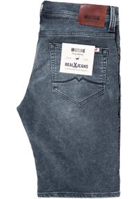 Mustang - SPODENKI MUSTANG Chicago Short 1009176 5000 923 923. Materiał: jeans