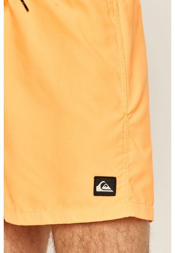 Quiksilver kolor pomarańczowy. Kolor: pomarańczowy. Materiał: tkanina, materiał