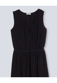 Liu Jo - LIU JO - Czarna sukienka maxi. Kolor: czarny. Wzór: haft. Typ sukienki: plisowane. Styl: klasyczny. Długość: maxi #3