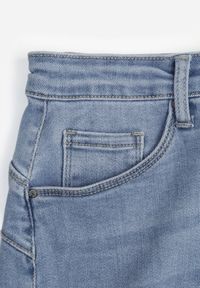 Born2be - Niebieskie Jeansowe Szorty z Wysokim Stanem o Asymetrycznym Wykończeniu z Efektem Push-Up Afisea. Okazja: na co dzień. Stan: podwyższony. Kolor: niebieski. Materiał: jeans. Styl: casual #6