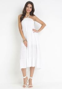 Born2be - Biała Sukienka z Wiązaniem na Szyi Yerdua. Kolor: biały. Długość rękawa: bez ramiączek. Typ sukienki: dopasowane #1