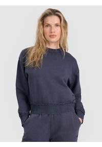 4f - 4F Bluza dresowa nierozpinana bez kaptura damska - granatowa XXL. Okazja: na co dzień. Typ kołnierza: bez kaptura. Kolor: niebieski. Materiał: dresówka. Wzór: ze splotem, gładki. Styl: casual, sportowy, klasyczny #1