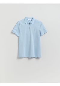 Reserved - Polo z merceryzowanej bawełny - jasnoniebieski. Typ kołnierza: polo. Kolor: niebieski. Materiał: bawełna #1