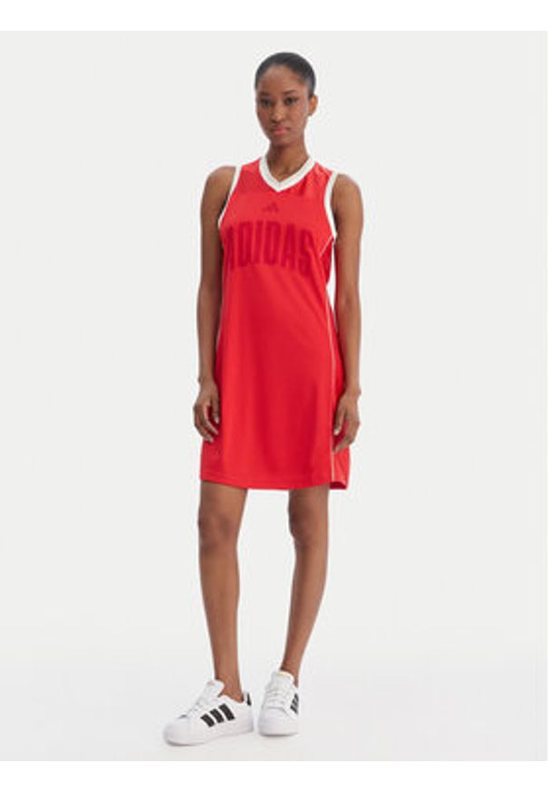 Adidas - adidas Sukienka codzienna Stadium KC4998 Czerwony Slim Fit. Okazja: na co dzień. Kolor: czerwony. Materiał: syntetyk. Typ sukienki: proste. Styl: casual
