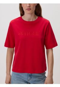 Reserved - T-shirt regular z haftem - czerwony. Kolor: czerwony. Materiał: dzianina, bawełna. Wzór: haft