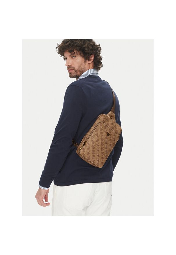 Saszetka Guess. Kolor: beżowy