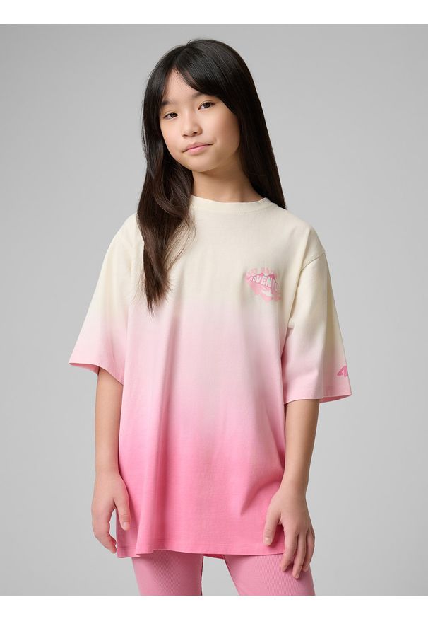 4f - 4F T-shirt loose z nadrukiem dziewczęcy - różowy 122 (6-7 lat). Okazja: na uczelnię, na co dzień. Kolor: różowy. Materiał: jeans, materiał, bawełna. Wzór: nadruk. Sezon: lato. Styl: casual, sportowy