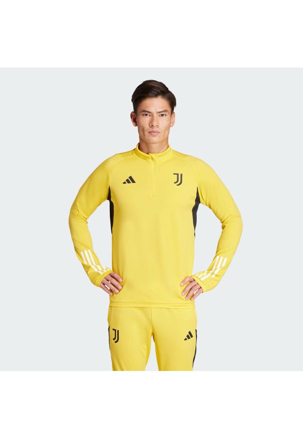 Bluza do piłki nożnej męska Adidas Juventus Tiro 23 Training Top. Kolor: żółty, wielokolorowy, beżowy. Materiał: materiał. Sport: fitness