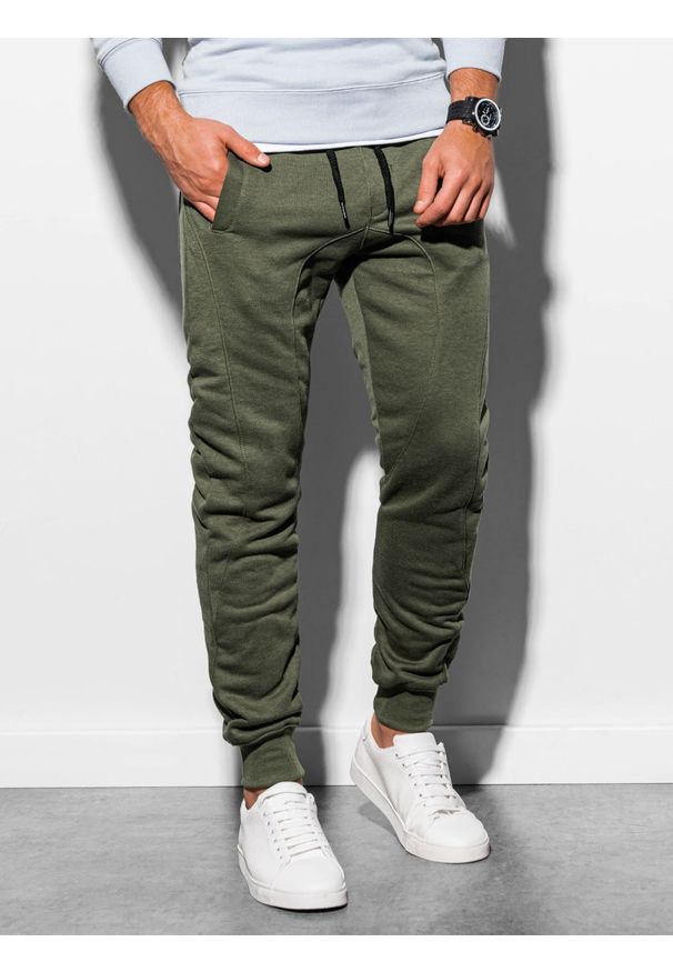 Ombre Clothing - Spodnie męskie dresowe joggery P867 - oliwkowe - XXL. Kolor: oliwkowy. Materiał: dresówka