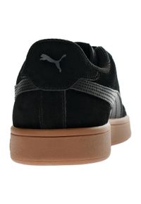 Buty do chodzenia męskie Puma Smash V2. Zapięcie: sznurówki. Kolor: wielokolorowy. Materiał: materiał, syntetyk, skóra. Szerokość cholewki: normalna. Sport: turystyka piesza
