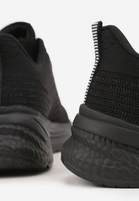 Born2be - Czarne Buty Sportowe Sneakersy na Tłoczonej Podeszwie z Napisem Hesehe. Okazja: na co dzień. Kolor: czarny. Materiał: jeans. Wzór: napisy #6