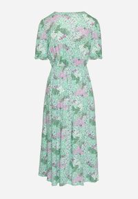 Born2be - Zielona Sukienka Midi z Głębokim Dekoltem i Gumką w Pasie z Wiskozy Arevik. Kolor: zielony. Materiał: wiskoza. Długość: midi #4