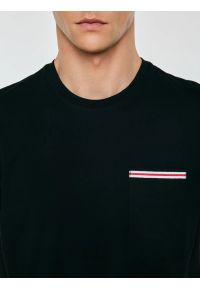 Big-Star - Koszulka męska z kieszonką czarna Toms 906. Okazja: na co dzień. Kolor: czarny. Materiał: dzianina, bawełna. Wzór: aplikacja. Styl: casual, klasyczny #2