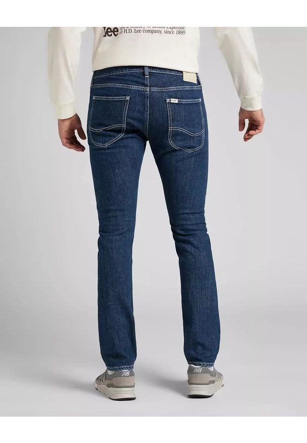 Lee - LEE LUKE BUTTON FLY MĘSKIE SPODNIE JEANSOWE STONE ESME L70SNIWF 112322027