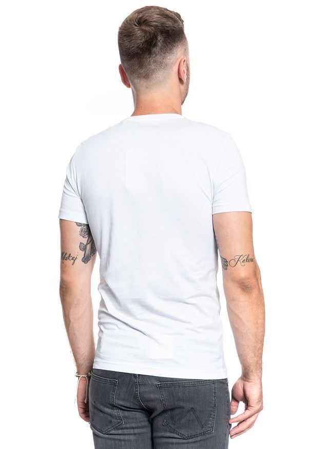 Mustang - MUSTANG TSHIRT Aaron C Print general White general White 1009506 2045. Wzór: nadruk