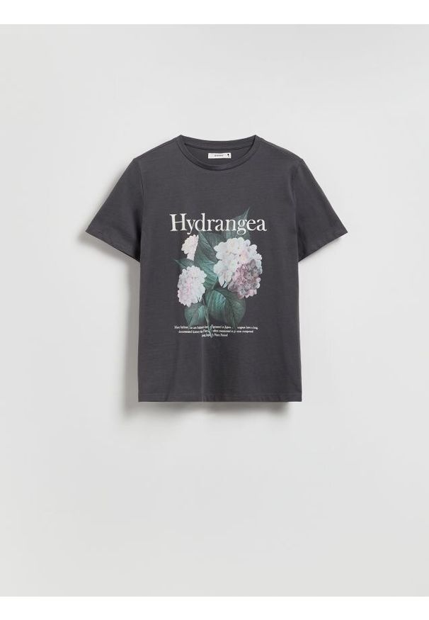 Reserved - T-shirt z nadrukiem - ciemnoszary. Kolor: szary. Materiał: dzianina, bawełna. Wzór: nadruk