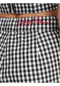Guess Spodnie capri W6YB35 W4486 Czarny Slim Fit. Kolor: czarny. Materiał: syntetyk #2