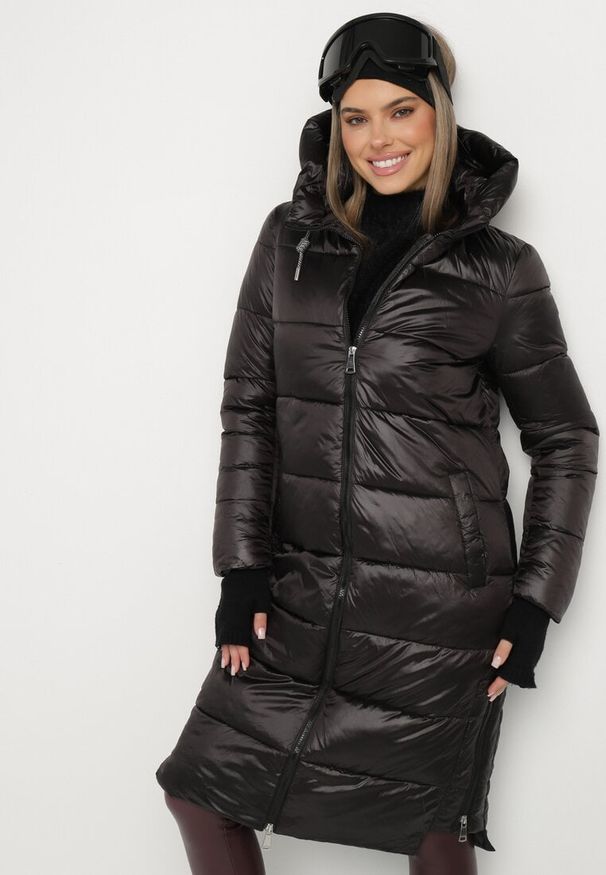 Born2be - Czarna Kurtka Simorus. Kolor: czarny. Materiał: tkanina. Długość: długie. Wzór: aplikacja