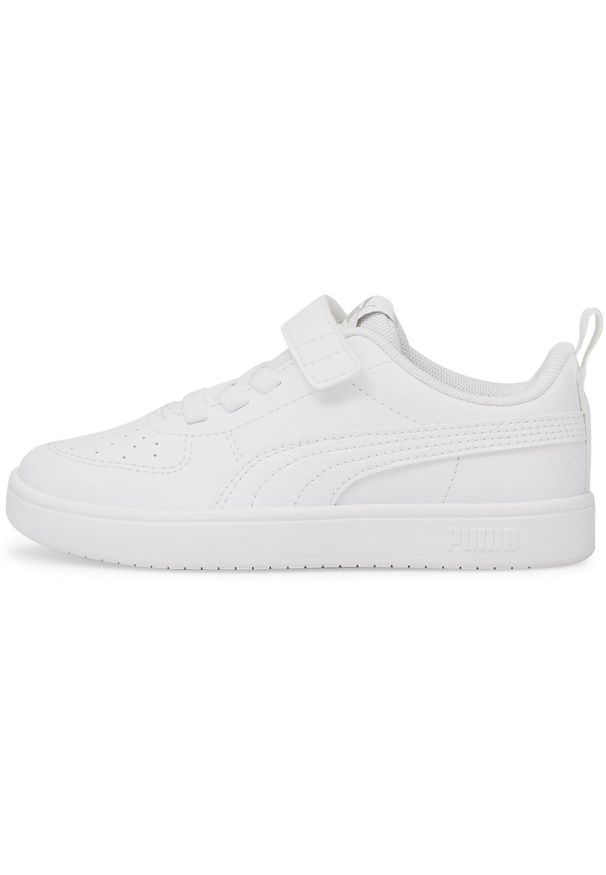 Buty do chodzenia dla dzieci Puma Rickie AC PS. Zapięcie: rzepy. Kolor: biały, niebieski, wielokolorowy. Materiał: materiał, syntetyk. Szerokość cholewki: normalna. Sport: turystyka piesza
