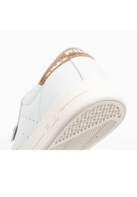 Buty Fila Lusso FFW028613069 białe. Kolor: biały. Materiał: skóra, guma. Szerokość cholewki: normalna #5