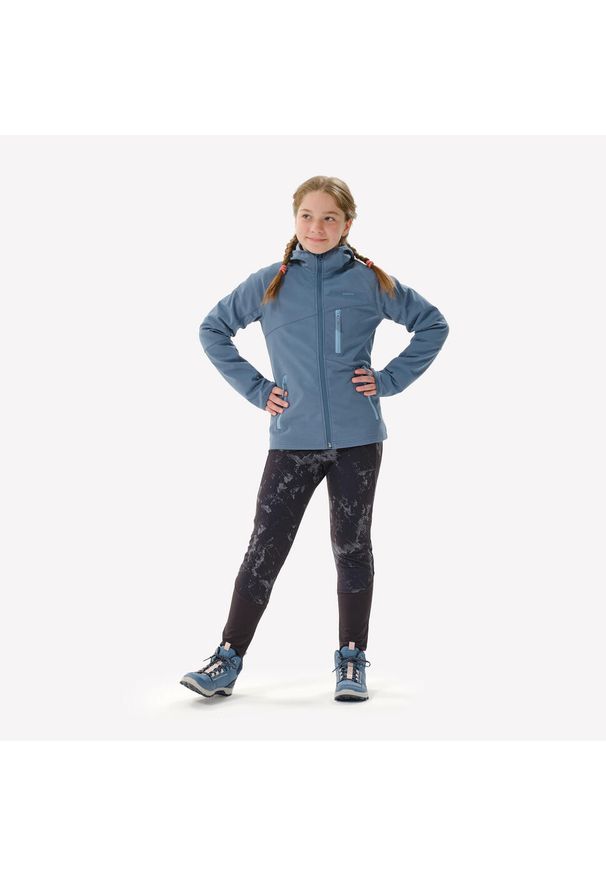 quechua - Kurtka softshell turystyczna dla dzieci MH900. Kolor: wielokolorowy, niebieski, szary. Materiał: materiał, poliester, elastan. Sezon: lato