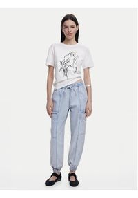 Desigual Jeansy Georgia 25SWDD42 Niebieski Loose Fit. Kolor: niebieski #7