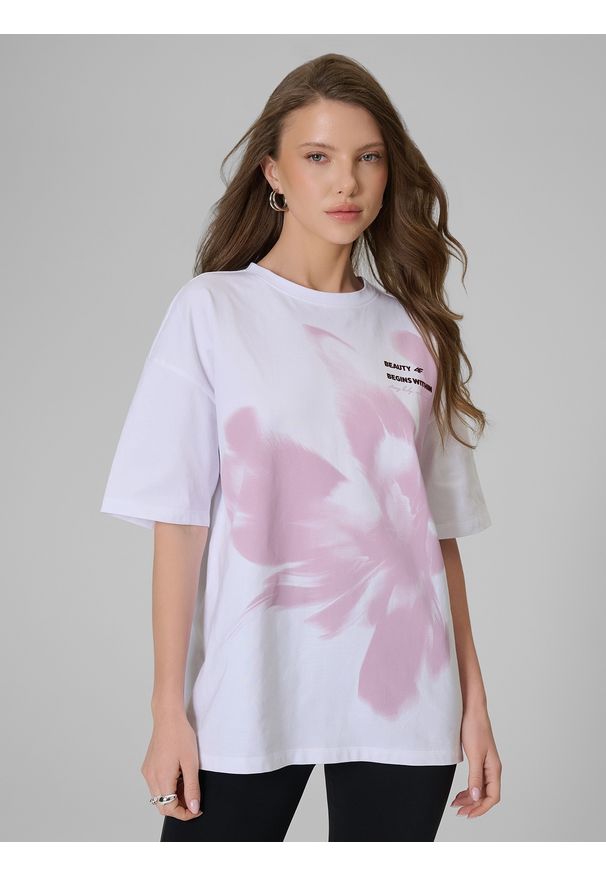4f - 4F T-shirt loose z nadrukiem damski - biały XS. Okazja: na co dzień. Kolor: biały. Materiał: dzianina. Wzór: nadruk. Styl: casual, elegancki