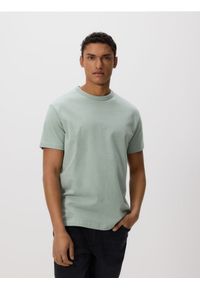 Reserved - T-shirt comfort fit - jasnozielony. Kolor: zielony. Materiał: bawełna, dzianina