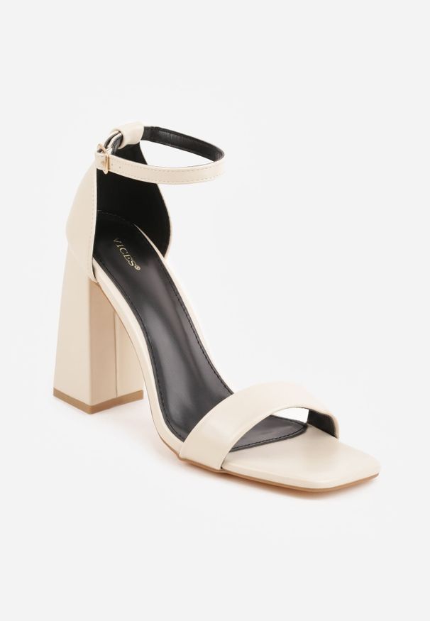 Renee - Beżowe Sandały VICES na Słupkowym Obcasie z Paseczkiem z Klamrą Avialle. Zapięcie: klamry. Kolor: beżowy. Materiał: jeans, satyna. Obcas: na obcasie. Styl: elegancki, klasyczny, glamour, wizytowy. Wysokość obcasa: średni